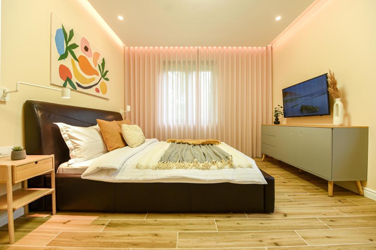 Green Leafy Brasov - Ideal 2 Bedroom Apartment Bagian luar foto